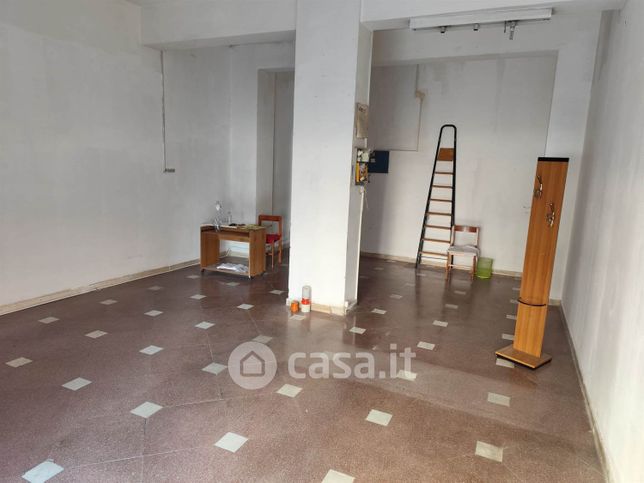 Attivitã /licenza (con o senza mura) in commerciale in 