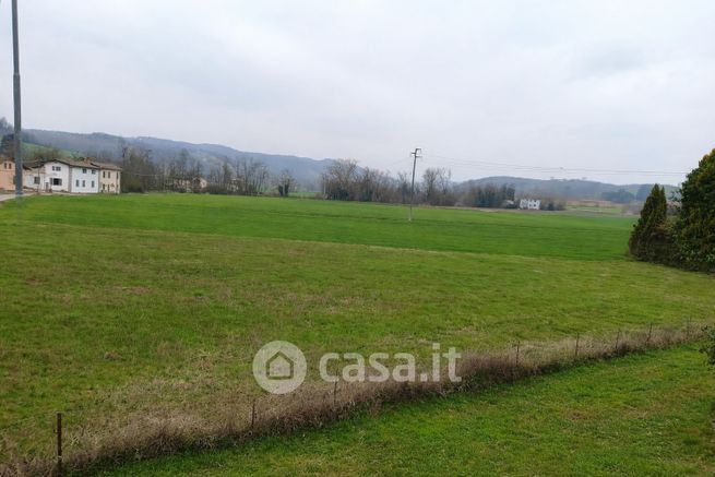 Casa bi/trifamiliare in residenziale in vigolo marchese