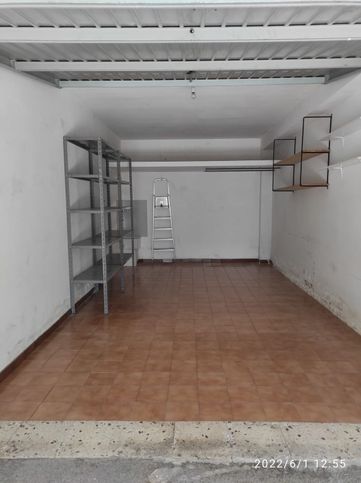 Box/posto auto in residenziale in Via Vassallo Ernesto 71