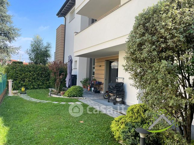 Appartamento in residenziale in Via Arino