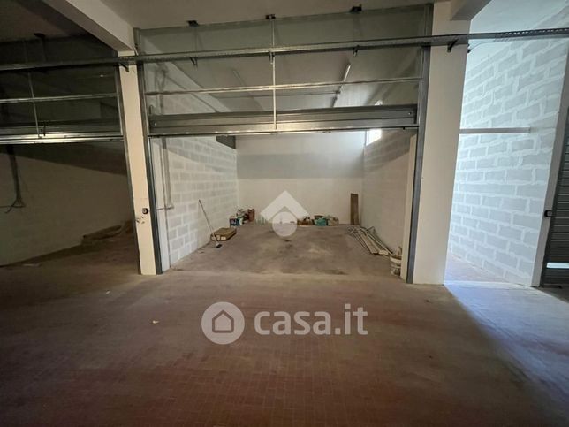 Garage/posto auto in residenziale in Via di Torrevecchia 967