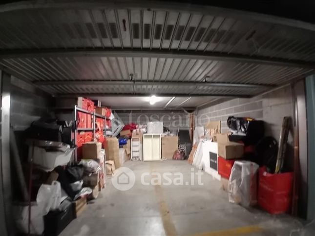 Garage/posto auto in residenziale in 