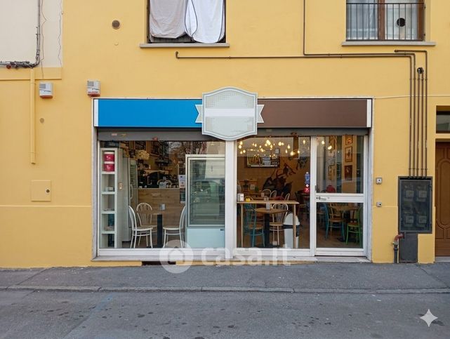 Attivitã /licenza (con o senza mura) in commerciale in Via San Bernardino