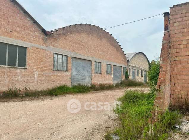 Capannone in commerciale in Strada Provinciale 87