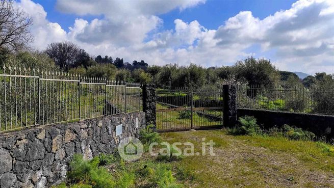 Terreno agricolo in commerciale in 