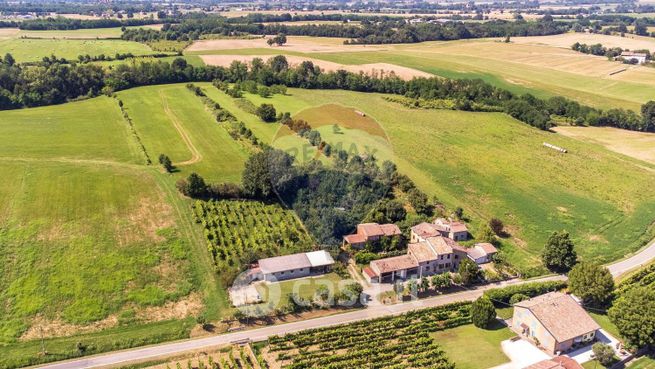 Terreno agricolo in commerciale in Frazione Fornio 46