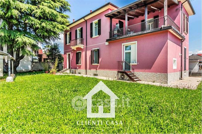 Appartamento in residenziale in Via Isonzo 17
