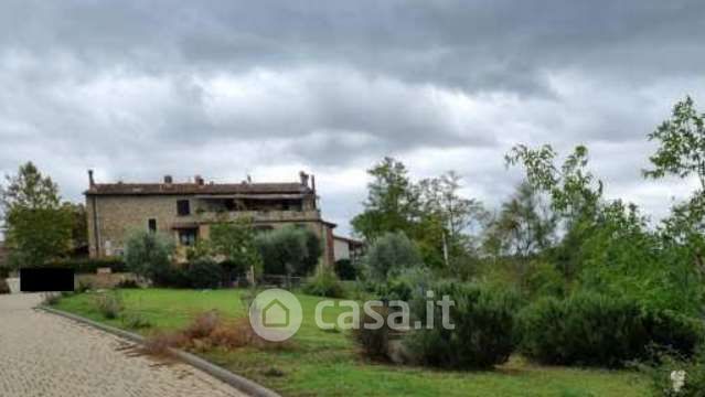 Appartamento in residenziale in Via Lucardese