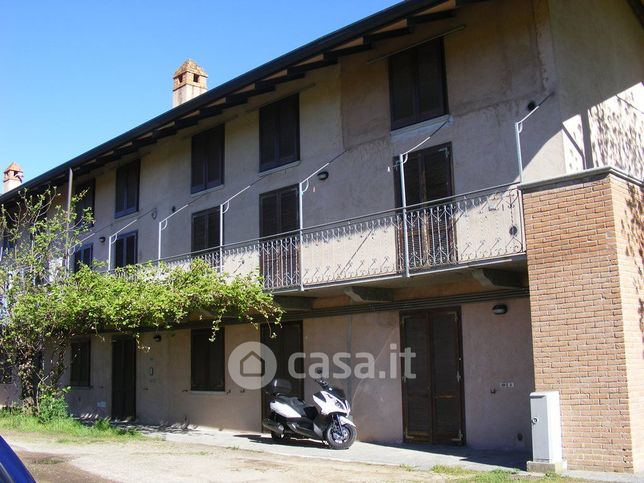 Appartamento in residenziale in Via Aronco 155