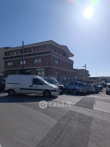 Ufficio in commerciale in Via Terre Risaie 2