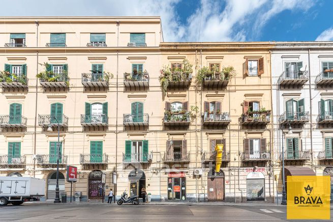 Attivitã /licenza (con o senza mura) in commerciale in Via Filippo Turati