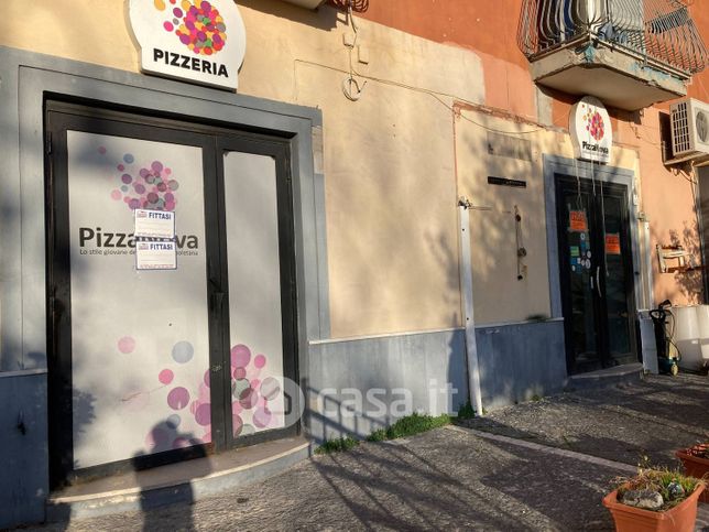 Attivitã /licenza (con o senza mura) in commerciale in Lungomare Pertini