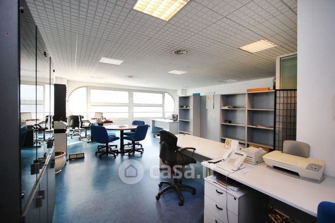 Ufficio in commerciale in Via XX Settembre 30