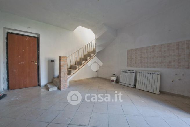 Casa bi/trifamiliare in residenziale in Via Giuseppe Mazzini 32