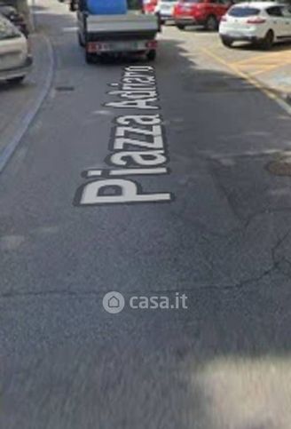 Box/posto auto in residenziale in Piazza Adriano
