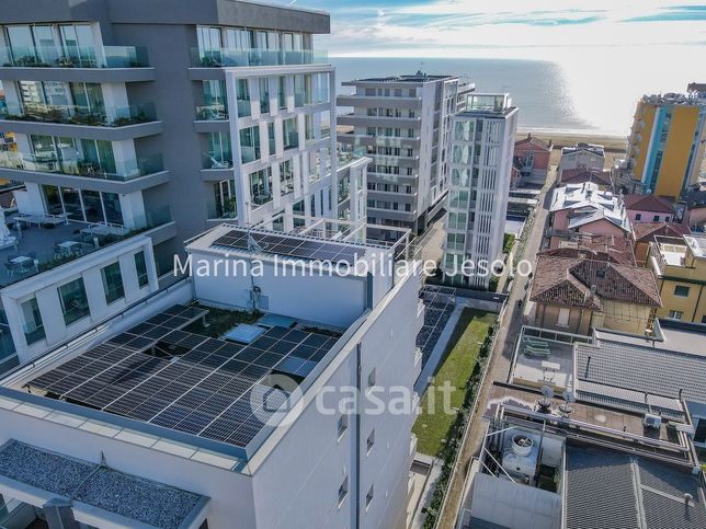 Attico/mansarda in residenziale in Via Dante Alighieri 5° Accesso al Mare