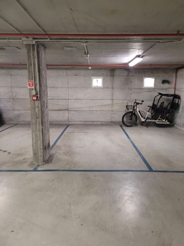 Garage/posto auto in residenziale in Via Vittorio Alfieri