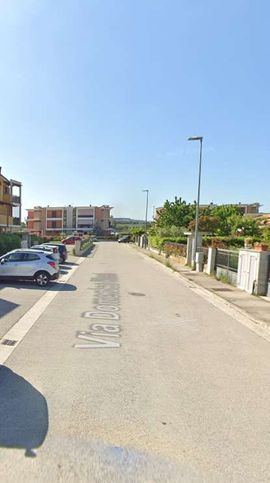 Box/posto auto in residenziale in Via Nicola Bobadilla