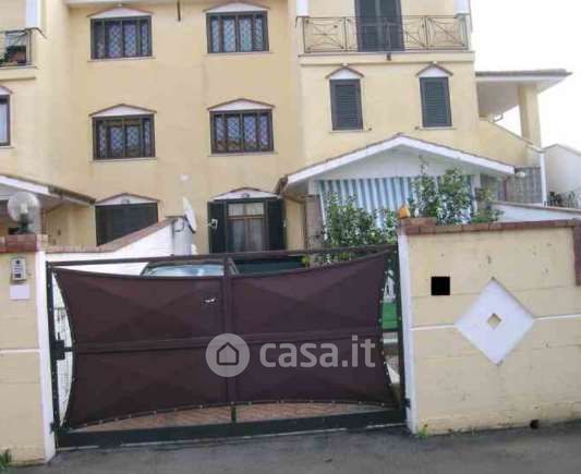 Villa in residenziale in Via Lago Maggiore
