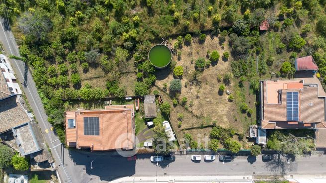 Terreno edificabile in residenziale in Viale Mediterraneo