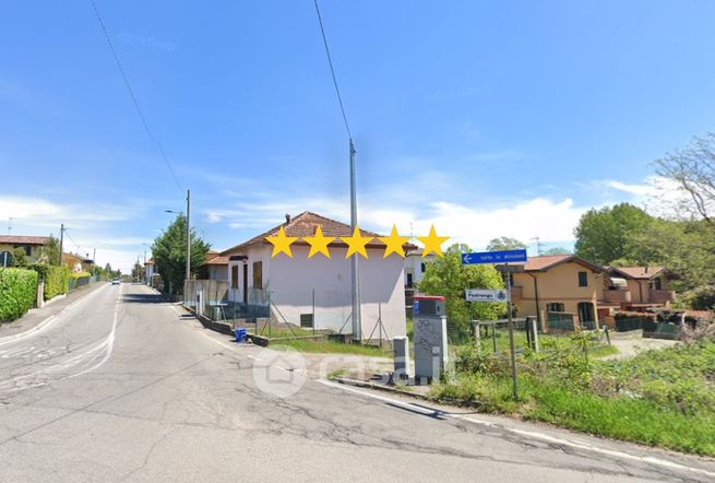 Appartamento in residenziale in Via Pastrengo