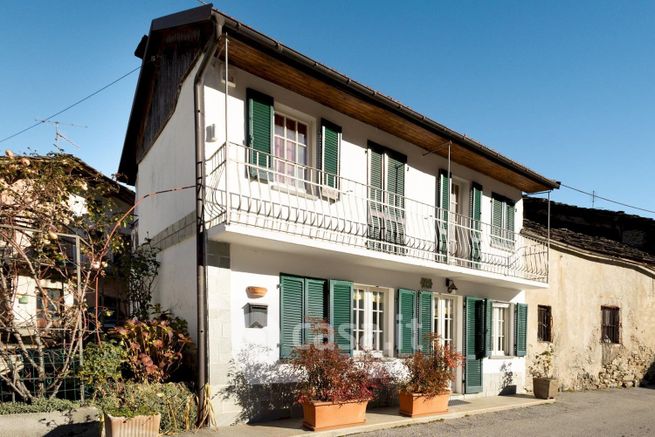 Casa indipendente in residenziale in Piazza Vittorio Veneto