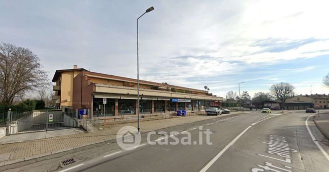 Garage/posto auto in residenziale in Strada Langhirano 152