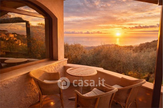 Casa indipendente in residenziale in Via Nostra Signora delle Grazie 31