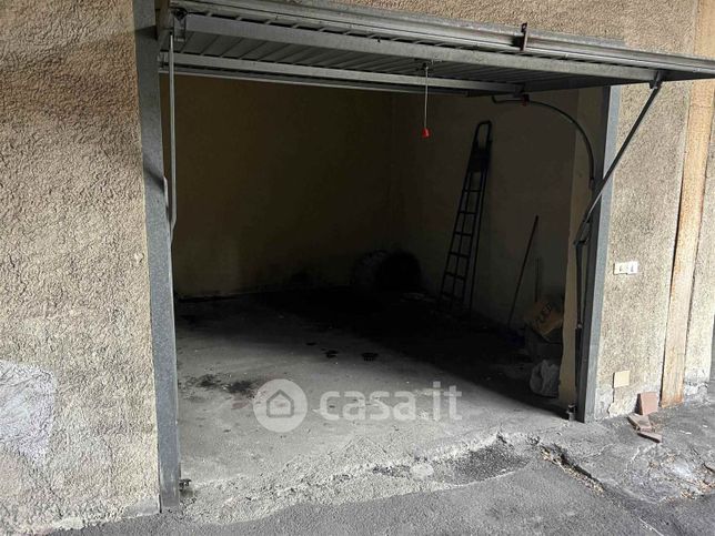 Garage/posto auto in residenziale in Via dei Belfiore 71