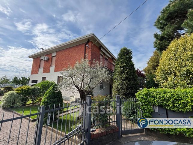 Appartamento in residenziale in Via Arcangelo Mazzotti