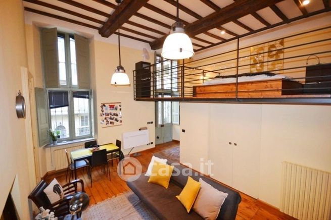 Appartamento in residenziale in Via Maria Vittoria 23