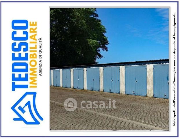 Box/posto auto in residenziale in Via Vittime di Nassiriya