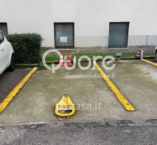 Garage/posto auto in residenziale in Via Tiberio Deciani 10