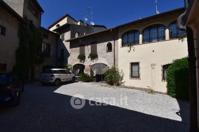 Rustico/casale in residenziale in Via Chiassi 110