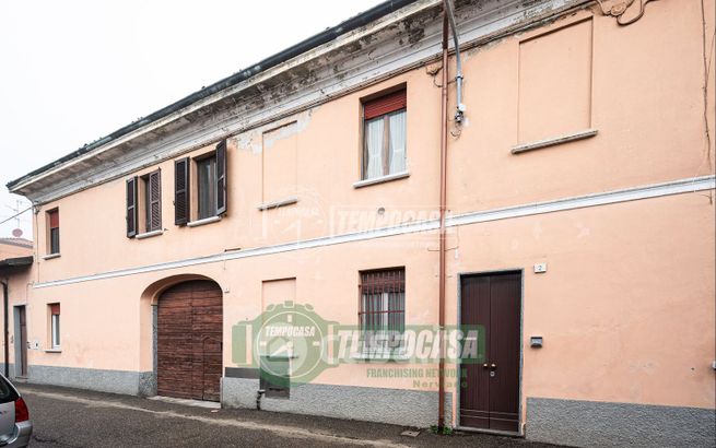 Appartamento in residenziale in Via Silvio Pellico 4