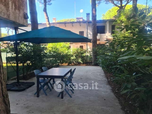 Villetta a schiera in residenziale in Via Caravaggio 41