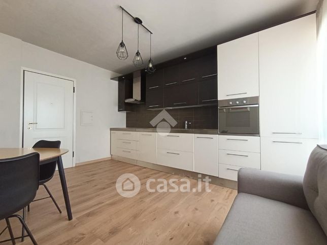 Appartamento in residenziale in Via Mezzomiglio 8