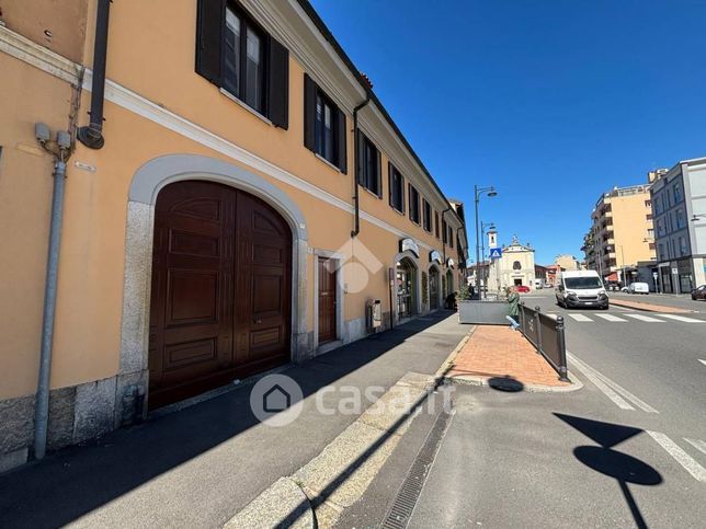 Ufficio in commerciale in Piazza A. Manzoni 17