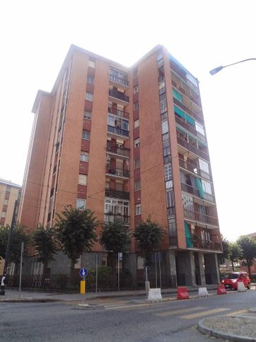 Appartamento in residenziale in Via Genova 165