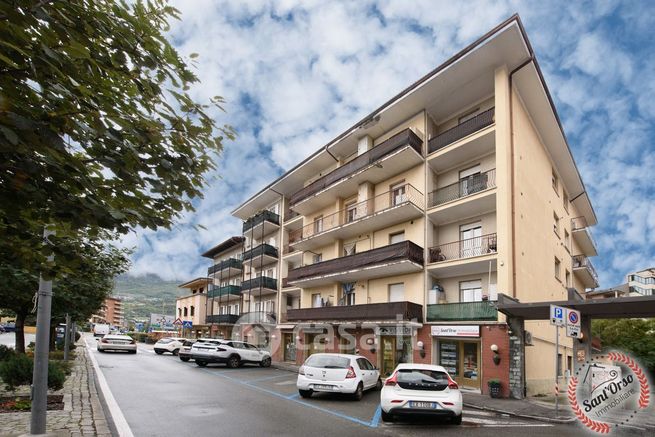 Appartamento in residenziale in Viale Conte Crotti