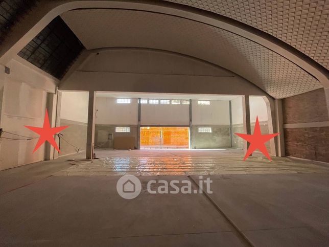 Garage/posto auto in residenziale in Via Cantarana