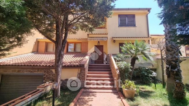 Villetta a schiera in residenziale in Via Fontanelle 30