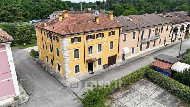 Casa indipendente in residenziale in Parco dell' Adige Sud 33