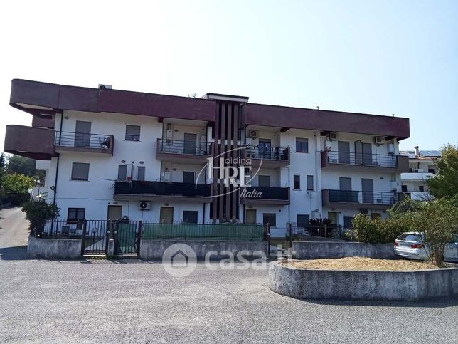 Appartamento in residenziale in Viale Orso Mario Corbino 38