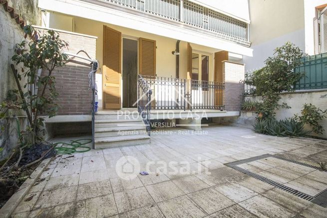 Appartamento in residenziale in Via Firenze