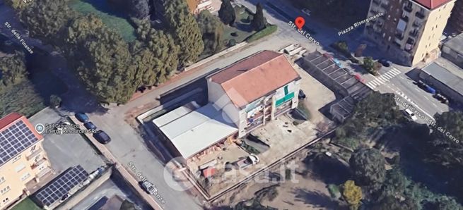 Capannone in commerciale in Strada del Cervo 21