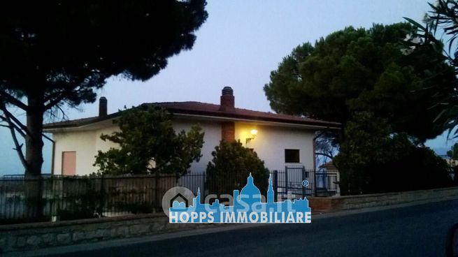 Villa in residenziale in Contrada Madonna
