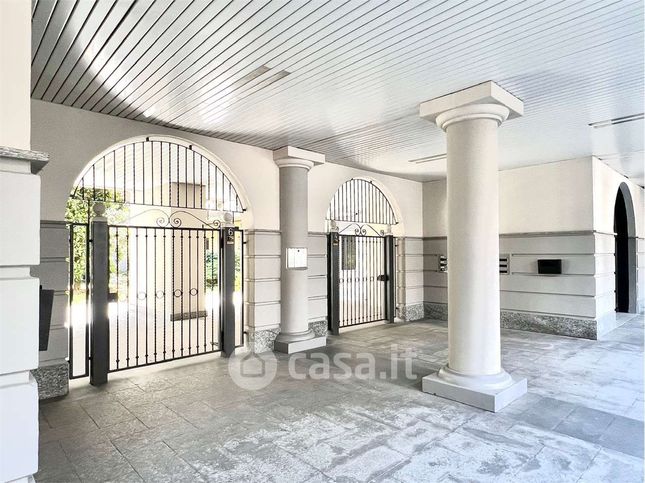 Appartamento in residenziale in Via Madonnina