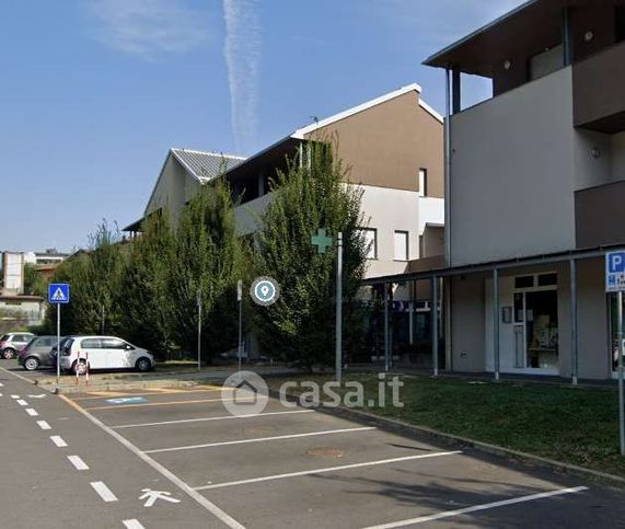 Garage/posto auto in residenziale in Via Colleoni 2