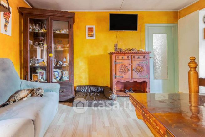 Box/posto auto in residenziale in Via Capanne